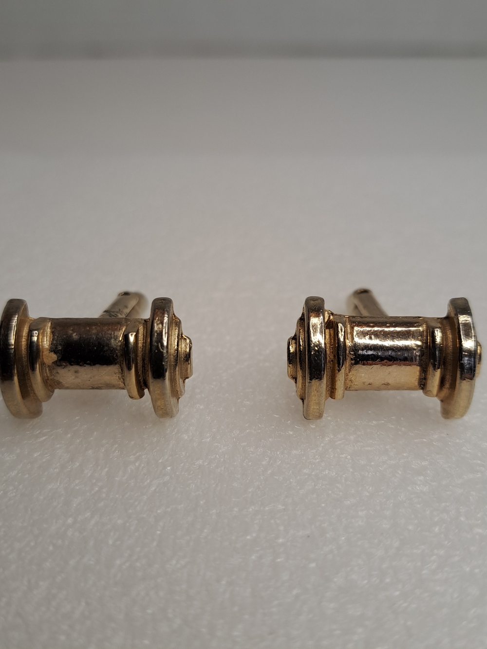 1 Pair of Vintage Gold Tone Train Axle Cufflinks, 1 inch long